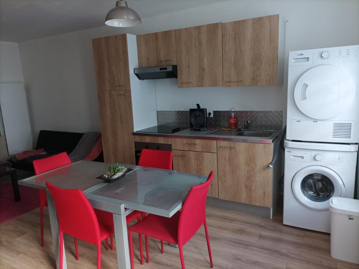 Petite Maison Agreable Pour 6 Voyageurs Bogny-sur-Meuse Exterior foto